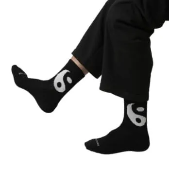 [3FES4-1] 3Feathers Balance Design Cotton High Ankle Socks Free Size Fits 38-44 for Unisex - Black & White