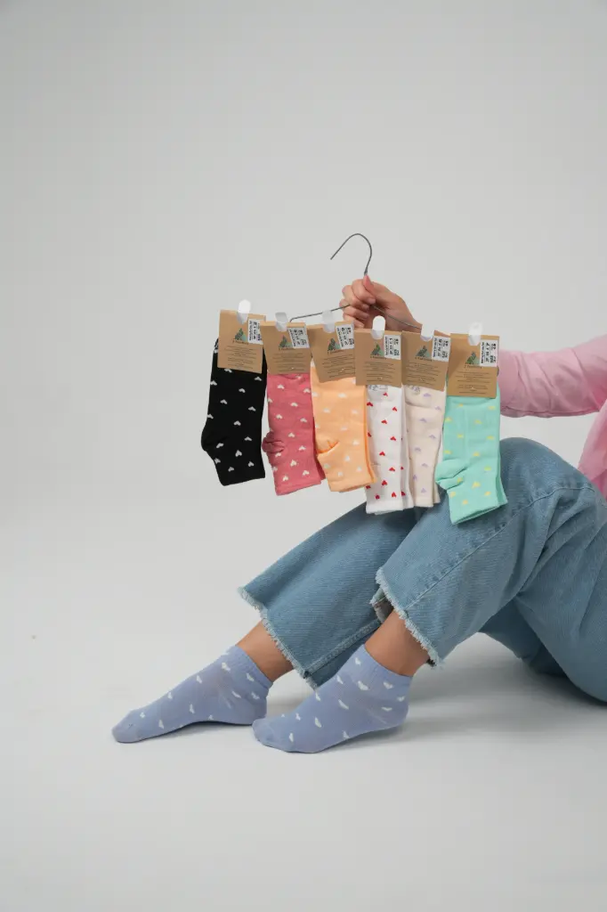 3Feathers Heart Design Cotton High Ankle Socks Free Size Fits 36-41 for Women